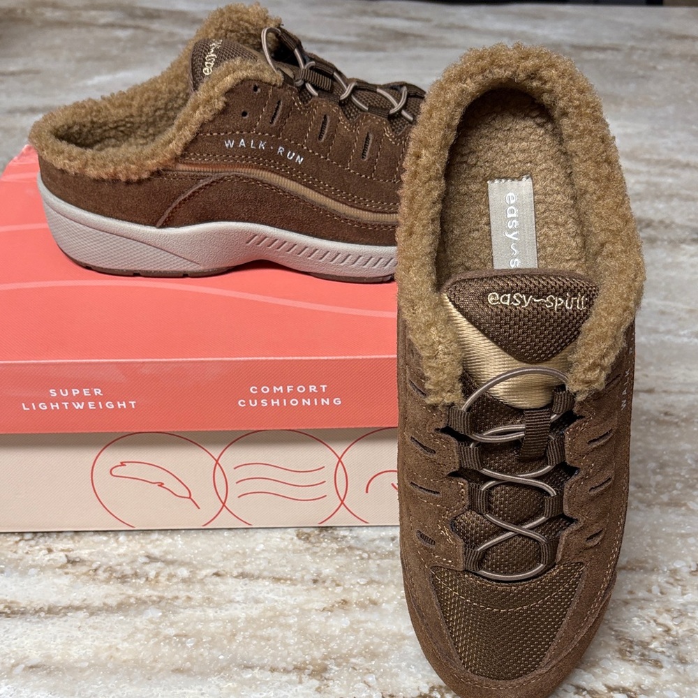 Easy Spirit Women's Brown Sneakers